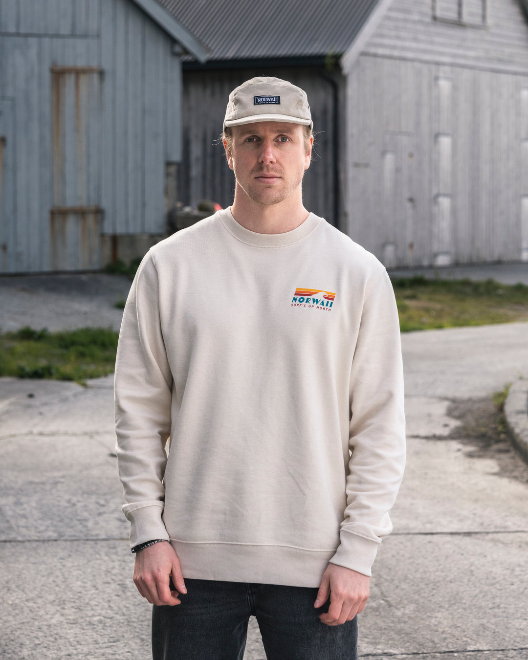 Surf's up north - Naturlig - Sweater