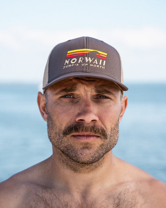 Surf's up north - Brown - Caps