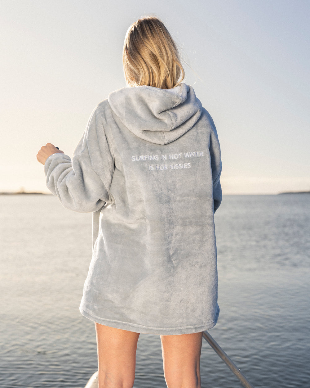 Poncho Hoodie – grå