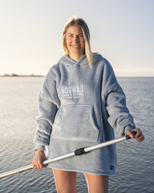 Poncho Hoodie – grå